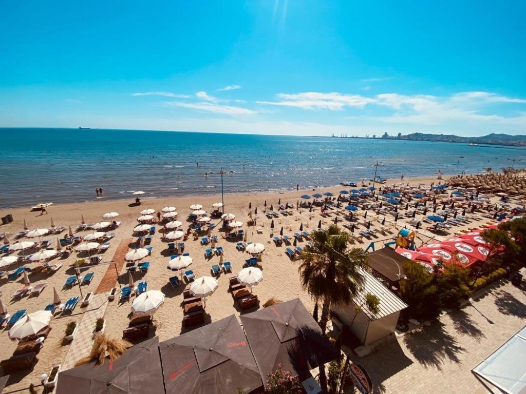 Luxurious Dreamy Seaside Apartment Durres Exterior photo